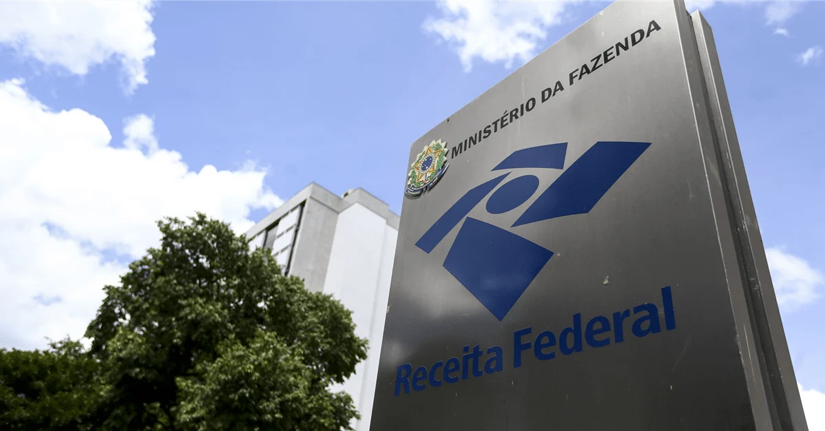 Receita Federal e CGIBS estabelecem período de transição e suspendempenalidades pela ausência de CBS/IBS nas notas fiscais